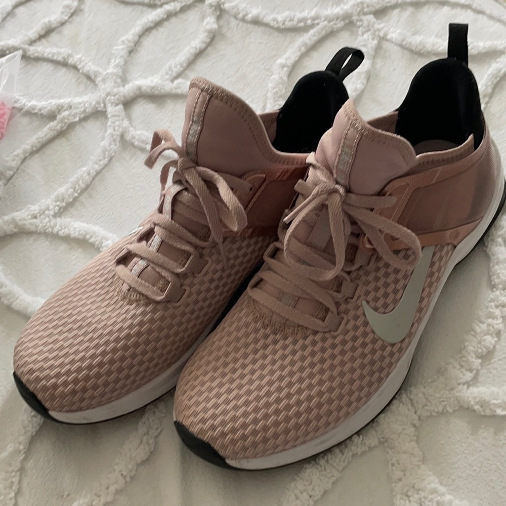 Nike Sneakers Women’s Size 8.5